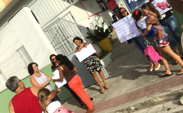 Operacao-Tartaruga-Greve-parcial-nas-escolas-da-rede-municipal-de-Linhares-08